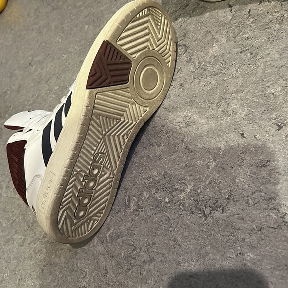 Men's Adidas Shoes - Picture 3 of 4